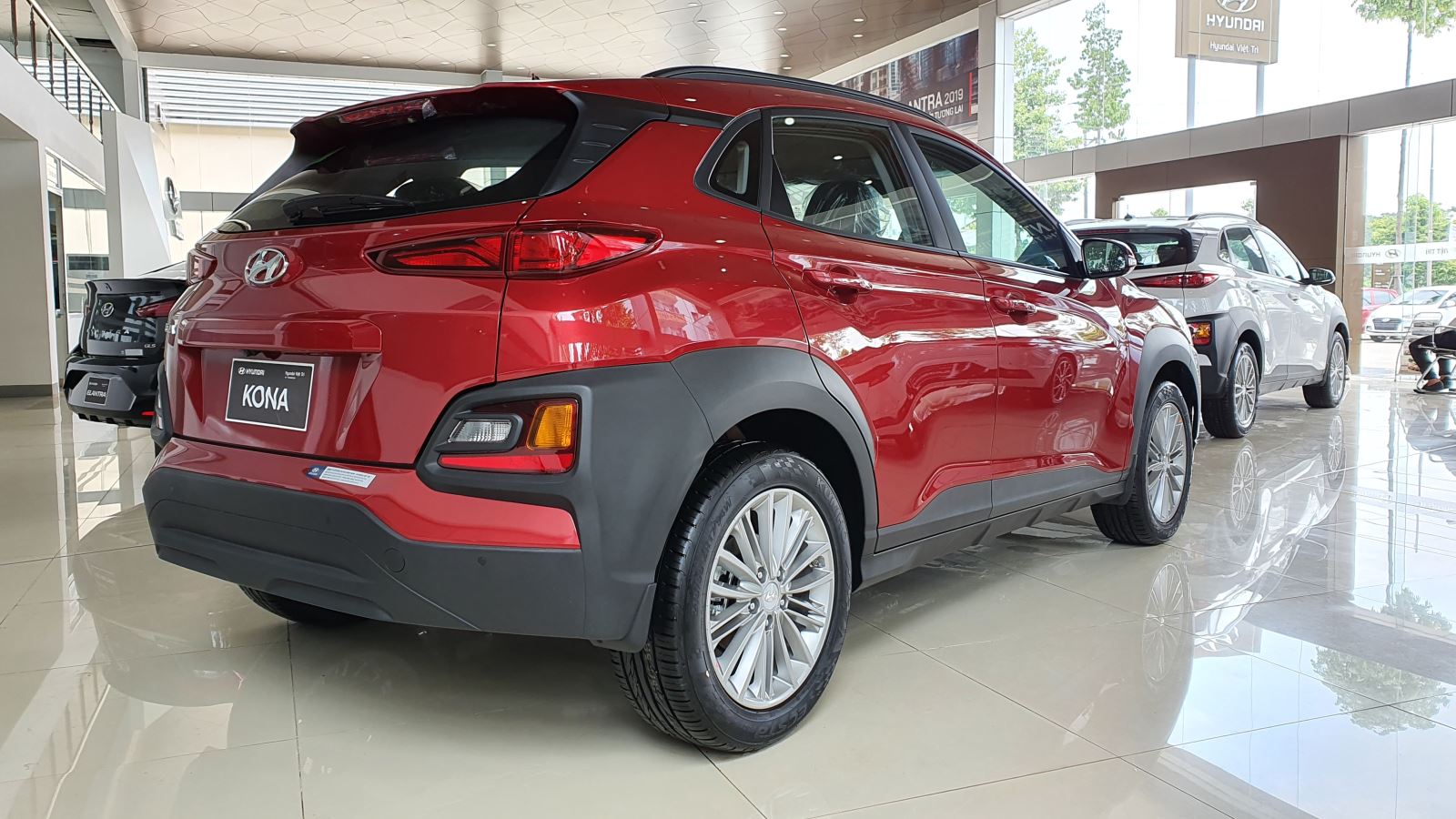 Hyundai Kona có thiết kế phía sau khá hầm hố